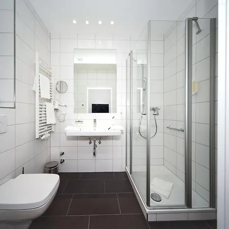 Отель Parkhotel Pyrmont Бад-Пирмонт