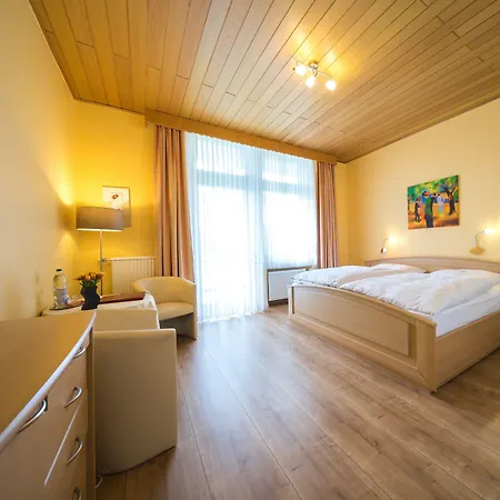 Parkhotel Pyrmont Бад-Пирмонт