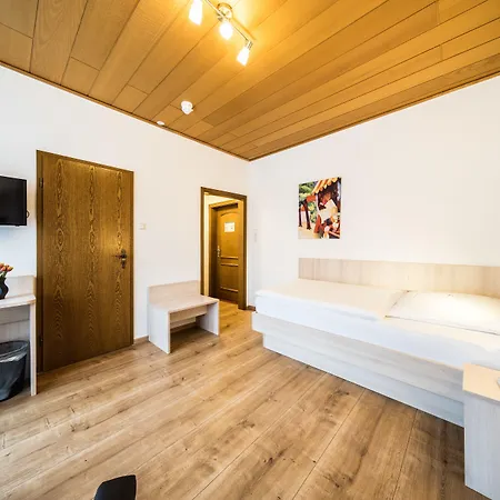 Parkhotel Pyrmont 3*