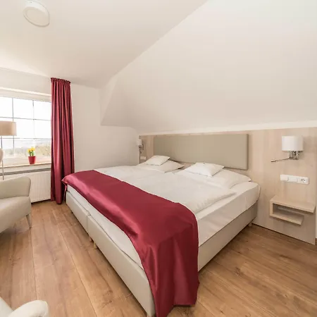 Parkhotel Pyrmont 3*