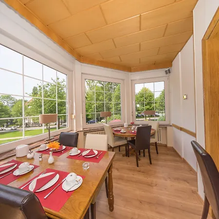 Parkhotel Pyrmont 3*