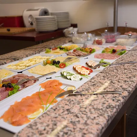 Parkhotel Pyrmont ホテル 3*