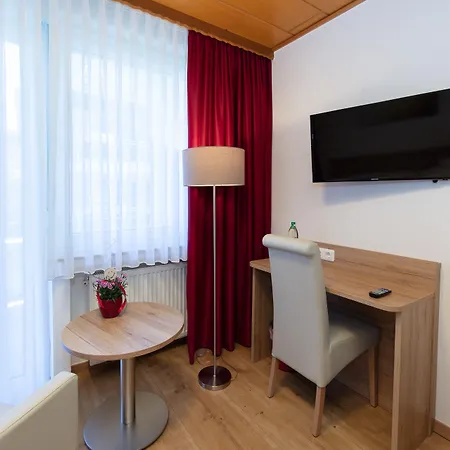 Parkhotel Pyrmont 3*