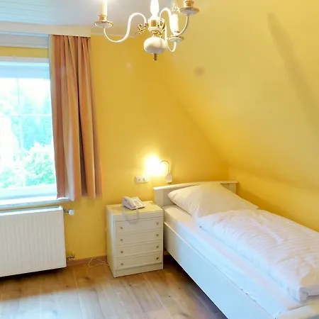 Parkhotel Pyrmont ホテル 3*