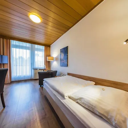 Отель Parkhotel Pyrmont 3*