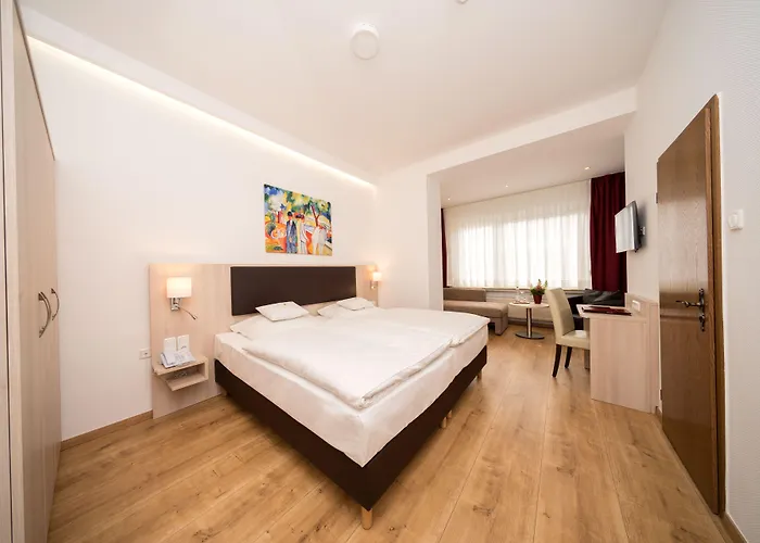 Parkhotel Pyrmont 3*