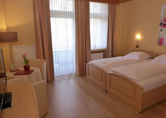 Отель Parkhotel Pyrmont Бад-Пирмонт